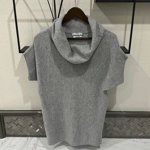 Vince Cow Neck Cashmere Gray Sweater size S